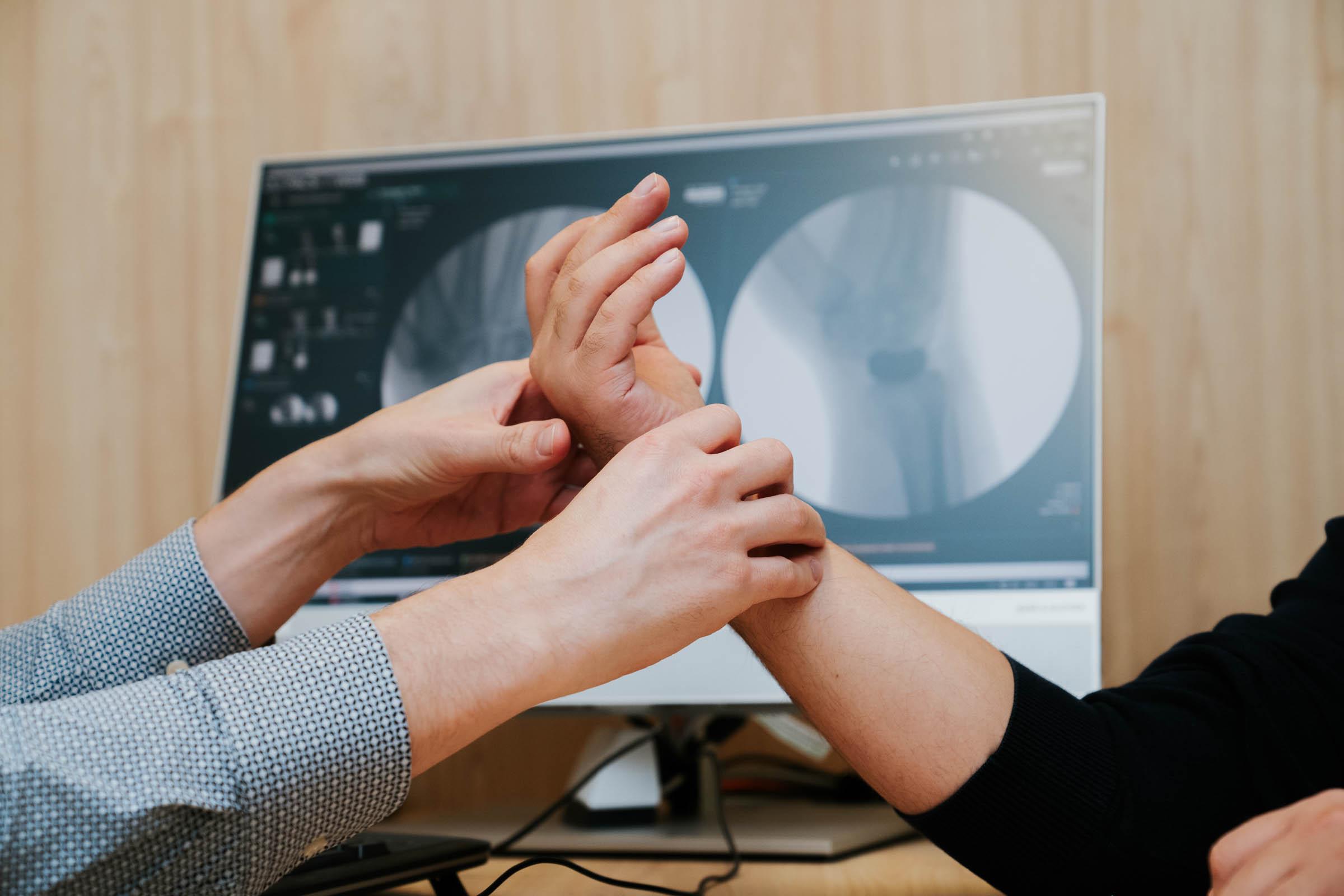 Focuskliniek Orthopedie Antwerpen | Orthoca & AZ Monica De Orthopedie Focus Kliniek in Antwerpen bundelt expertise, technologie en zorg. Van diagnose tot herstel, efficiënt en persoonlijk begeleid.